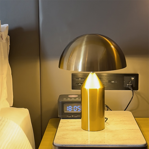 Metal mushroom table lamp