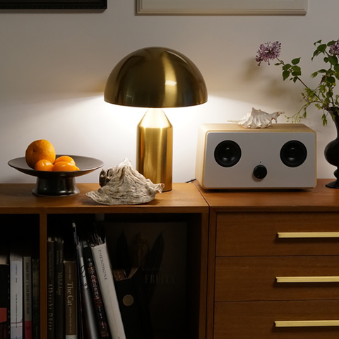 Metal mushroom table lamp