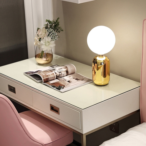 Glass ball table lamp