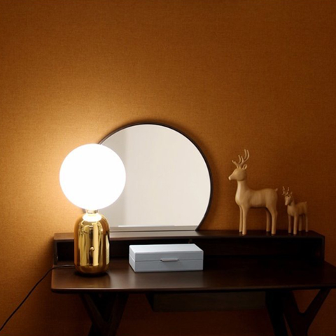 Glass ball table lamp