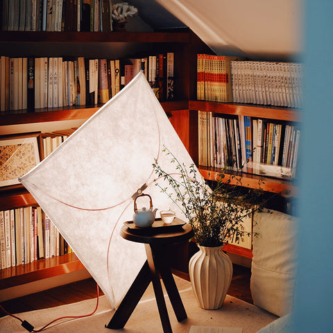 Kite Wall Lamp