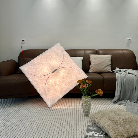 Kite Wall Lamp
