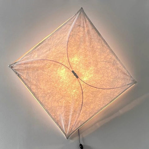 Kite Wall Lamp